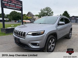 Used 2019 Jeep Cherokee Limited image 1