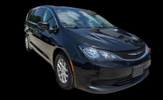 Used 2020 Chrysler Voyager LX image 1