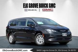 Used 2022 Chrysler Voyager LX image 1