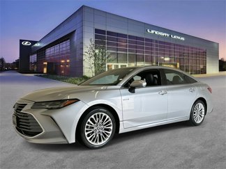 Used 2019 Toyota Avalon Limited image 1