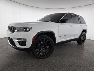 Used 2022 Jeep Grand Cherokee Limited image 1