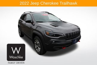 Used 2022 Jeep Cherokee Trailhawk w/ Comfort/Convenience Group image 1