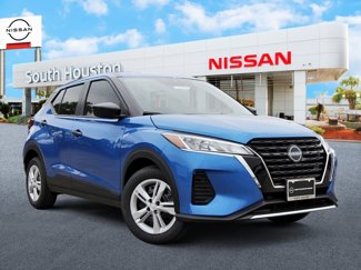 New 2025 Nissan Kicks Play S image 1