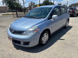 Used 2010 Nissan Versa 1.8 S image 1