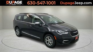 Used 2023 Chrysler Pacifica Limited image 1
