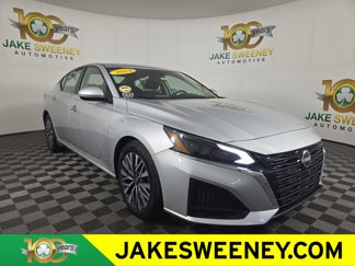 Used 2023 Nissan Altima 2.5 SV image 1