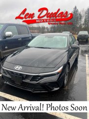 Used 2025 Hyundai Elantra Limited image 1