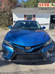 Used 2020 Toyota Camry SE image 1