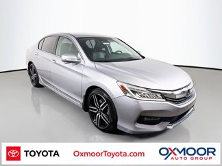 Used 2016 Honda Accord Touring image 1