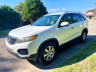 Used 2011 Kia Sorento LX image 1