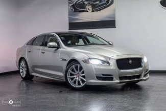 Used 2016 Jaguar XJ R-Sport image 1
