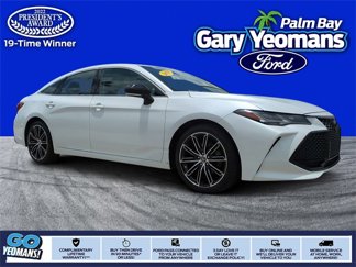 Used 2019 Toyota Avalon Touring image 1