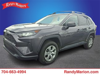 Used 2021 Toyota RAV4 LE image 1