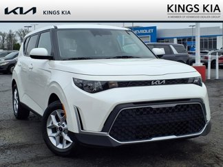 Used 2023 Kia Soul LX w/ LX Technology Package image 1