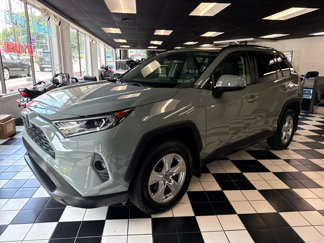 Used 2020 Toyota RAV4 XLE image 1