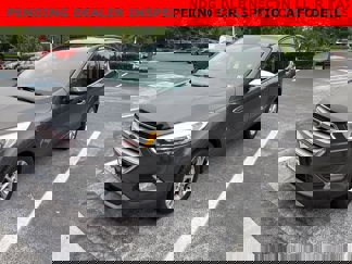 Used 2018 Ford Escape SE image 1