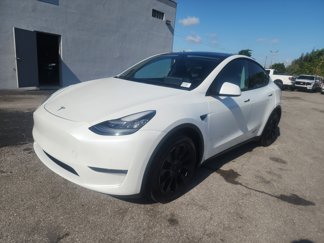 Used 2021 Tesla Model Y Long Range image 1