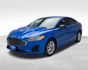 Used 2020 Ford Fusion SE image 1
