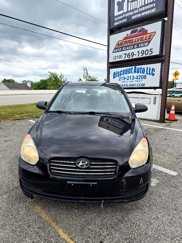 Used 2009 Hyundai Accent GLS image 1