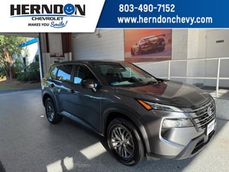 Used 2024 Nissan Rogue S image 1