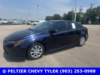 Used 2022 Toyota Corolla LE image 1