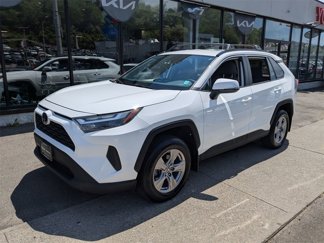 Used 2022 Toyota RAV4 XLE image 1