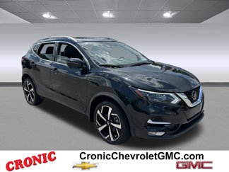 Used 2022 Nissan Rogue Sport SL w/ Premium Package image 1