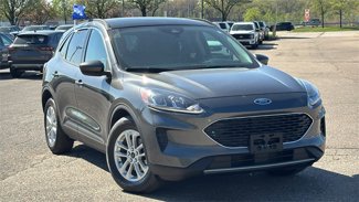 Certified 2020 Ford Escape SE image 1