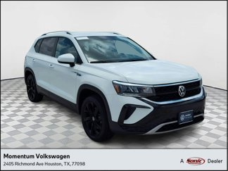 Used 2022 Volkswagen Taos SE image 1