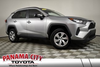 Used 2020 Toyota RAV4 LE image 1