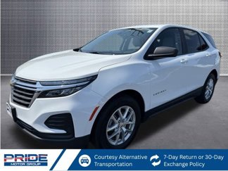Used 2022 Chevrolet Equinox LS w/ LS Convenience Package image 1