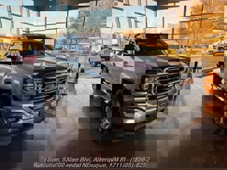 Used 2018 GMC Sierra 1500 SLT image 1