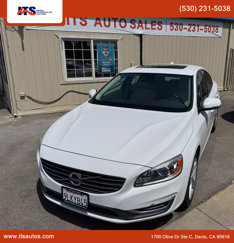 Used 2015 Volvo S60 T5 Platinum image 1