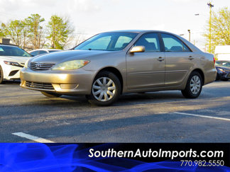 Used 2005 Toyota Camry LE image 1