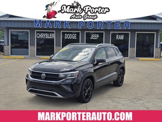 Used 2022 Volkswagen Taos SE image 1