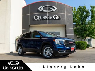 Used 2022 GMC Terrain SLE w/ Driver Convenience Package image 1