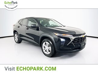 Used 2024 Chevrolet Trax LS image 1