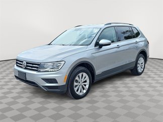 Used 2020 Volkswagen Tiguan S image 1