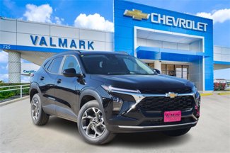 New 2025 Chevrolet Trax LT w/ Driver Confidence Package image 1