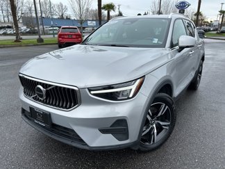 Certified 2025 Volvo XC40 B5 Core image 1