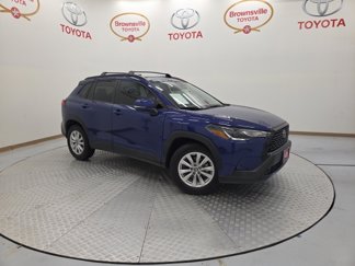 Used 2022 Toyota Corolla Cross LE image 1