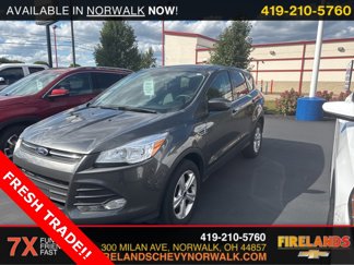 Used 2016 Ford Escape SE image 1