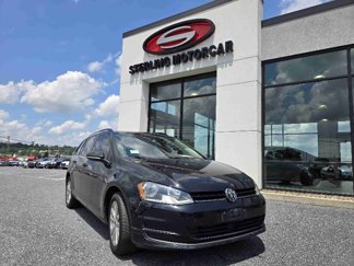 Used 2017 Volkswagen Golf S w/ Driver Assistance Package image 1