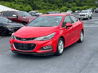 Used 2018 Chevrolet Cruze LT w/ Convenience Package image 1