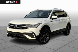 Used 2022 Volkswagen Tiguan SE image 1