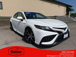 Used 2021 Toyota Camry SE w/ Audio Upgrade Package image 1