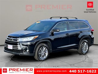 Used 2017 Toyota Highlander XLE image 1