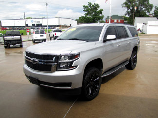 Used 2018 Chevrolet Suburban LT image 1
