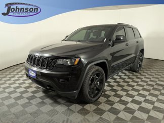 Used 2019 Jeep Grand Cherokee Laredo image 1