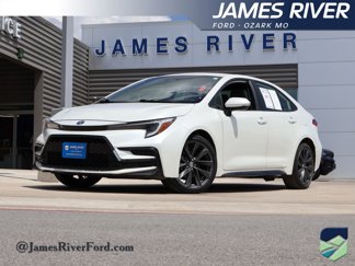 Used 2023 Toyota Corolla SE w/ Carpet Mat Package (TMS) image 1